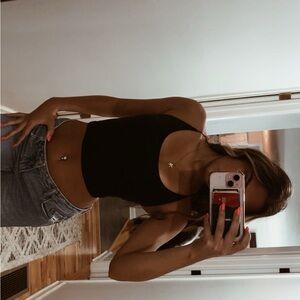 Women's Black Basic Crop Tank Top